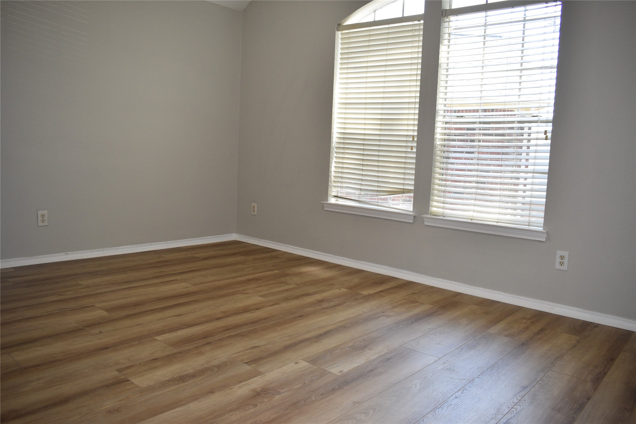 4214 Creek Ridge Lane Property Photo 10