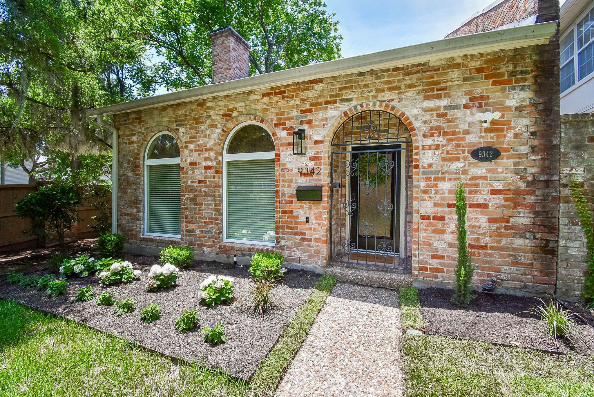 9342 Briar Forest Drive Property Photo 2