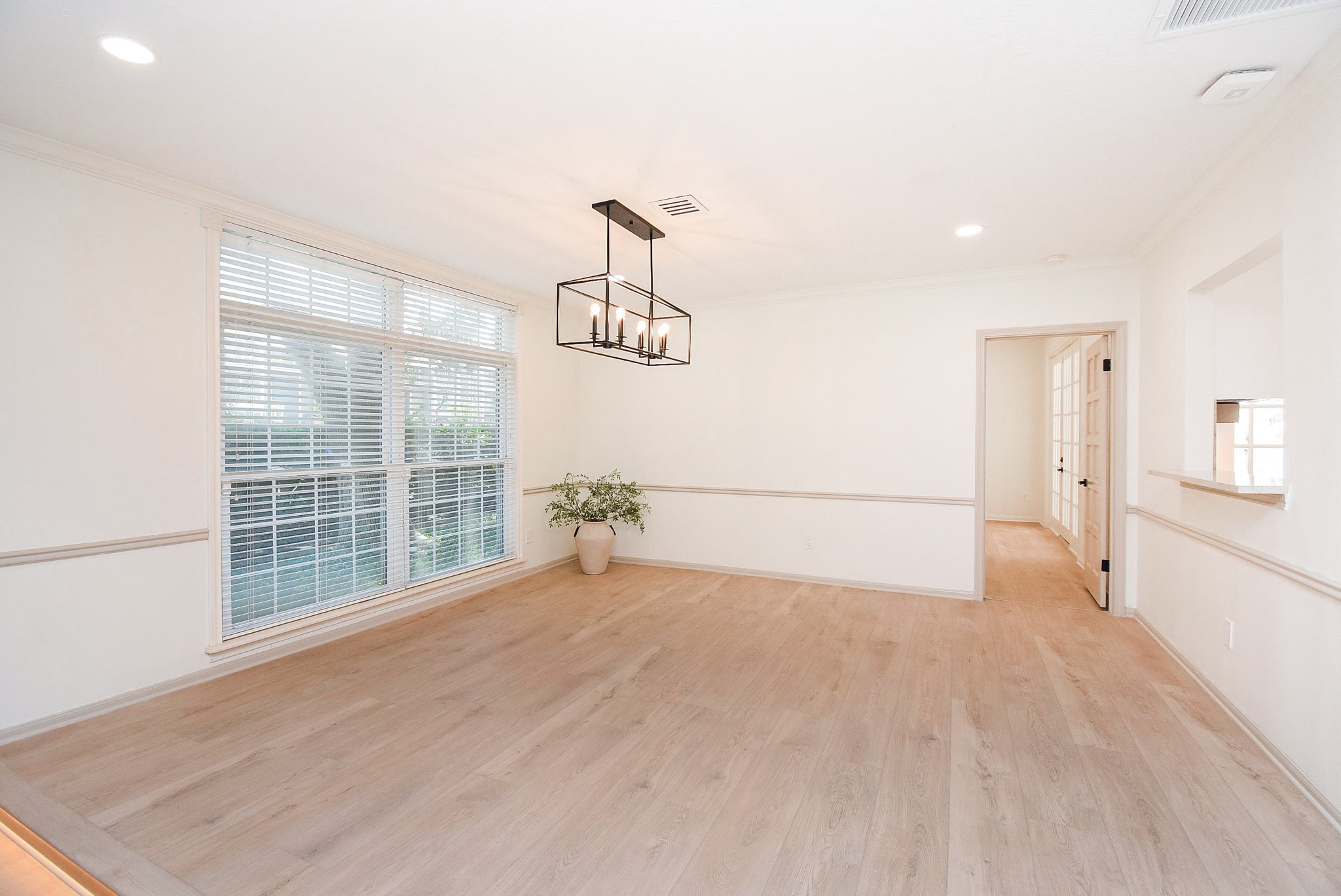 9342 Briar Forest Drive Property Photo 11