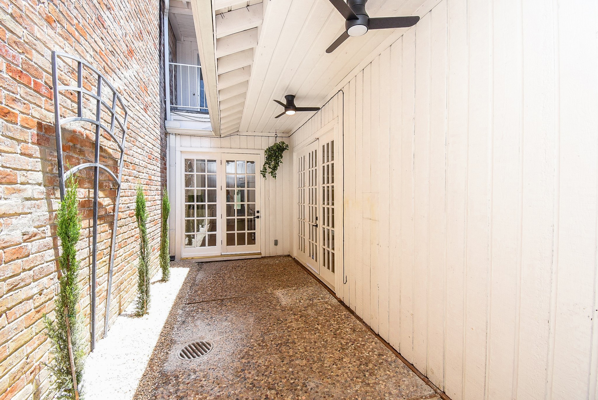 9342 Briar Forest Drive Property Photo 24