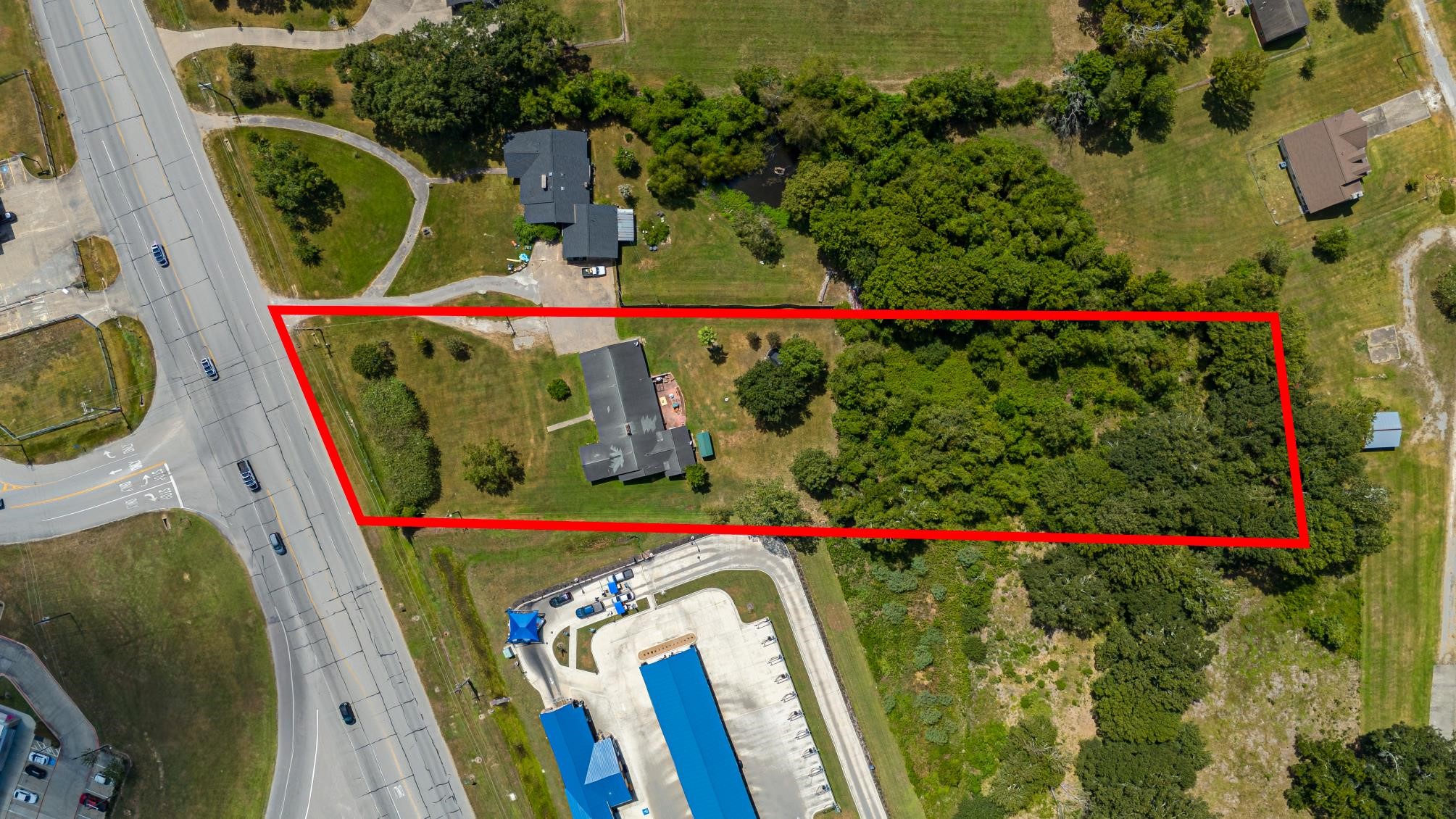 3013 N Main Property Photo 6