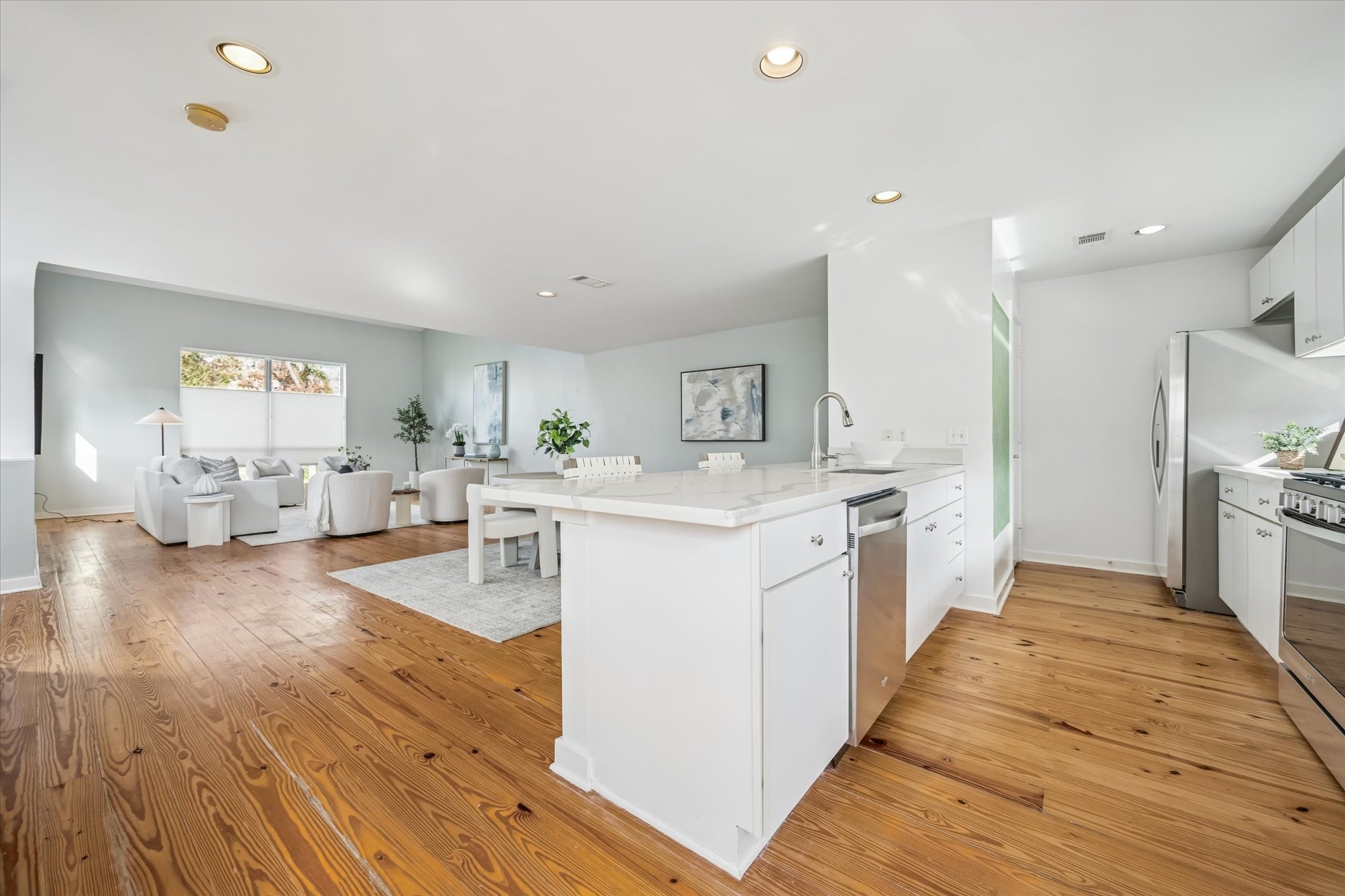 2508 Calumet Street E Property Photo 10