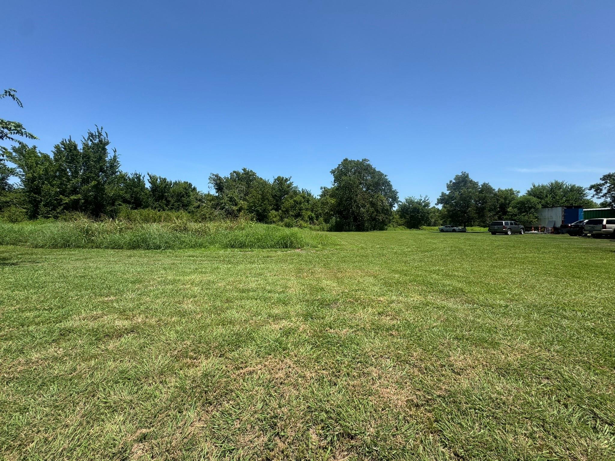 Td E E Bu 59 R Highway Property Photo 1