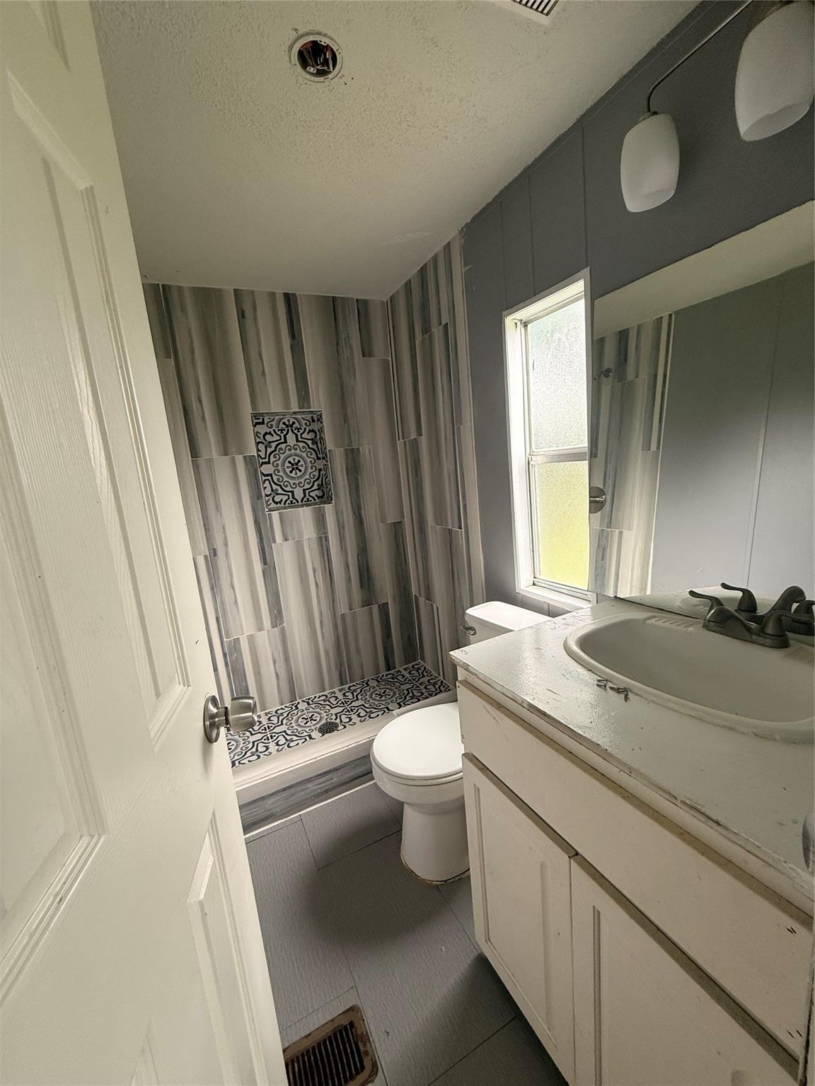 747 Road 5210 Property Photo 10