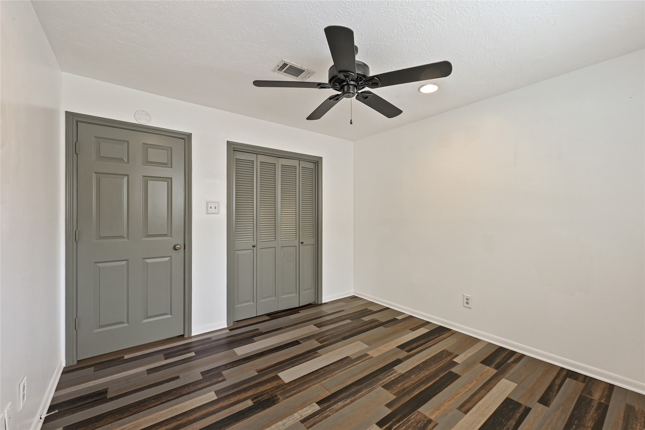 5522 Sycamore Creek Drive Property Photo 24