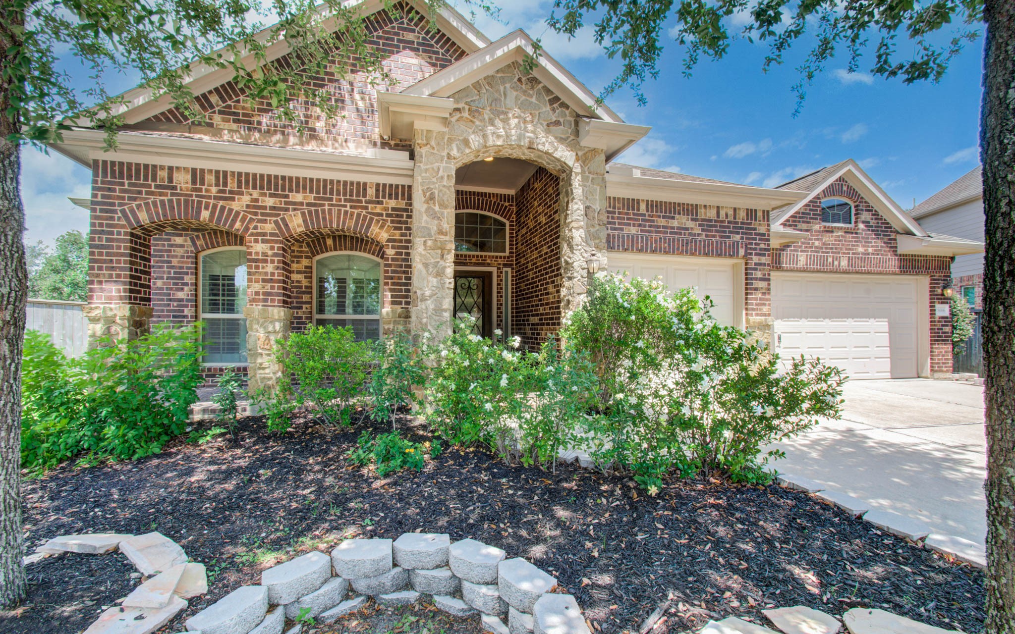28666 Pleasant Forest Dr Property Photo 1