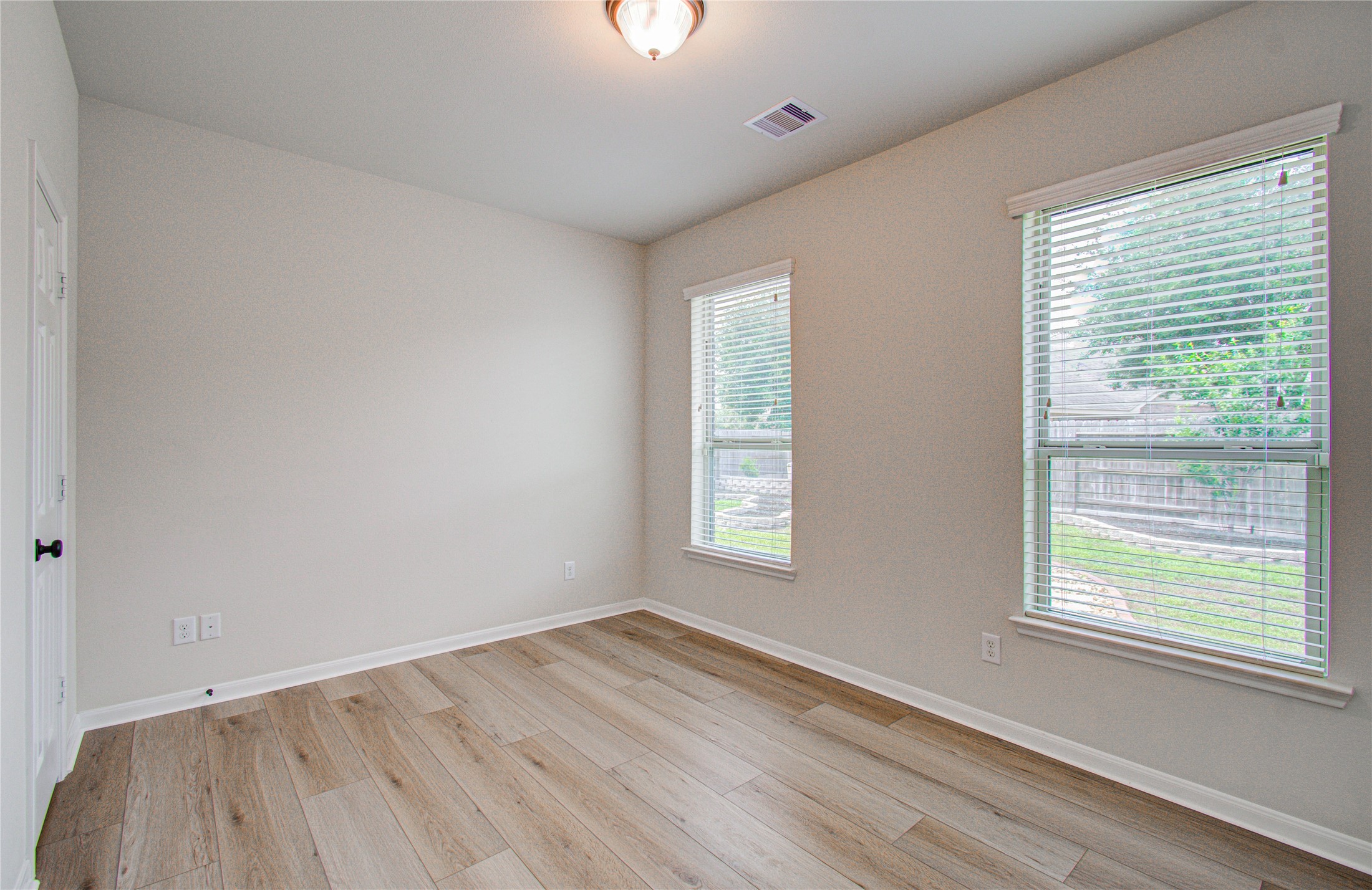 28666 Pleasant Forest Dr Property Photo 33