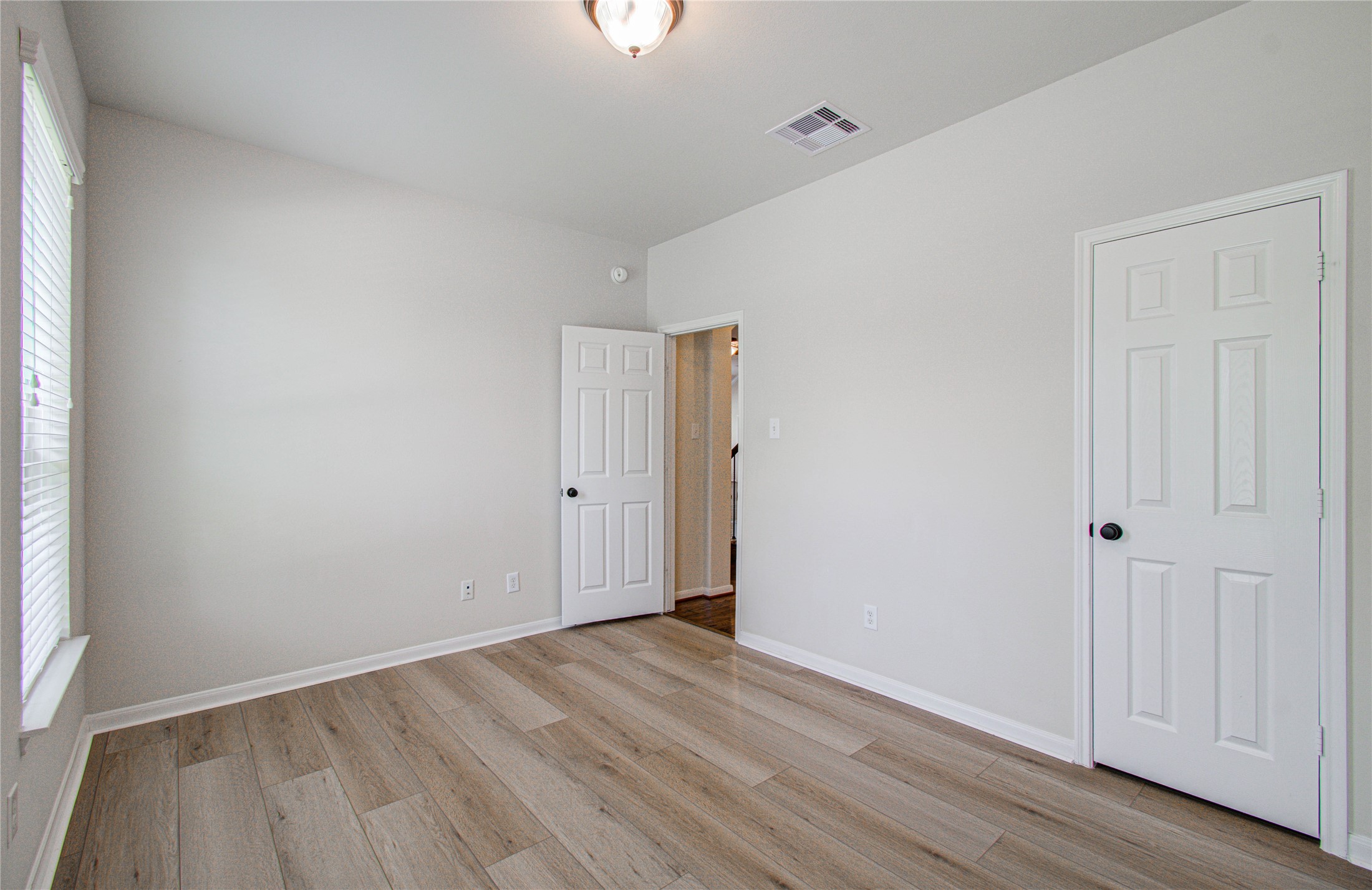 28666 Pleasant Forest Dr Property Photo 35
