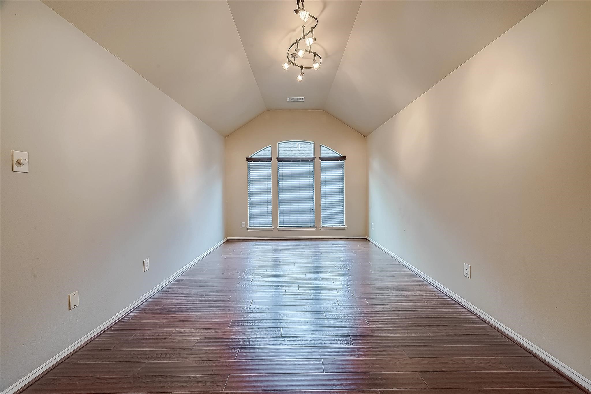 2808 Arbor Brook Lane Property Photo 5