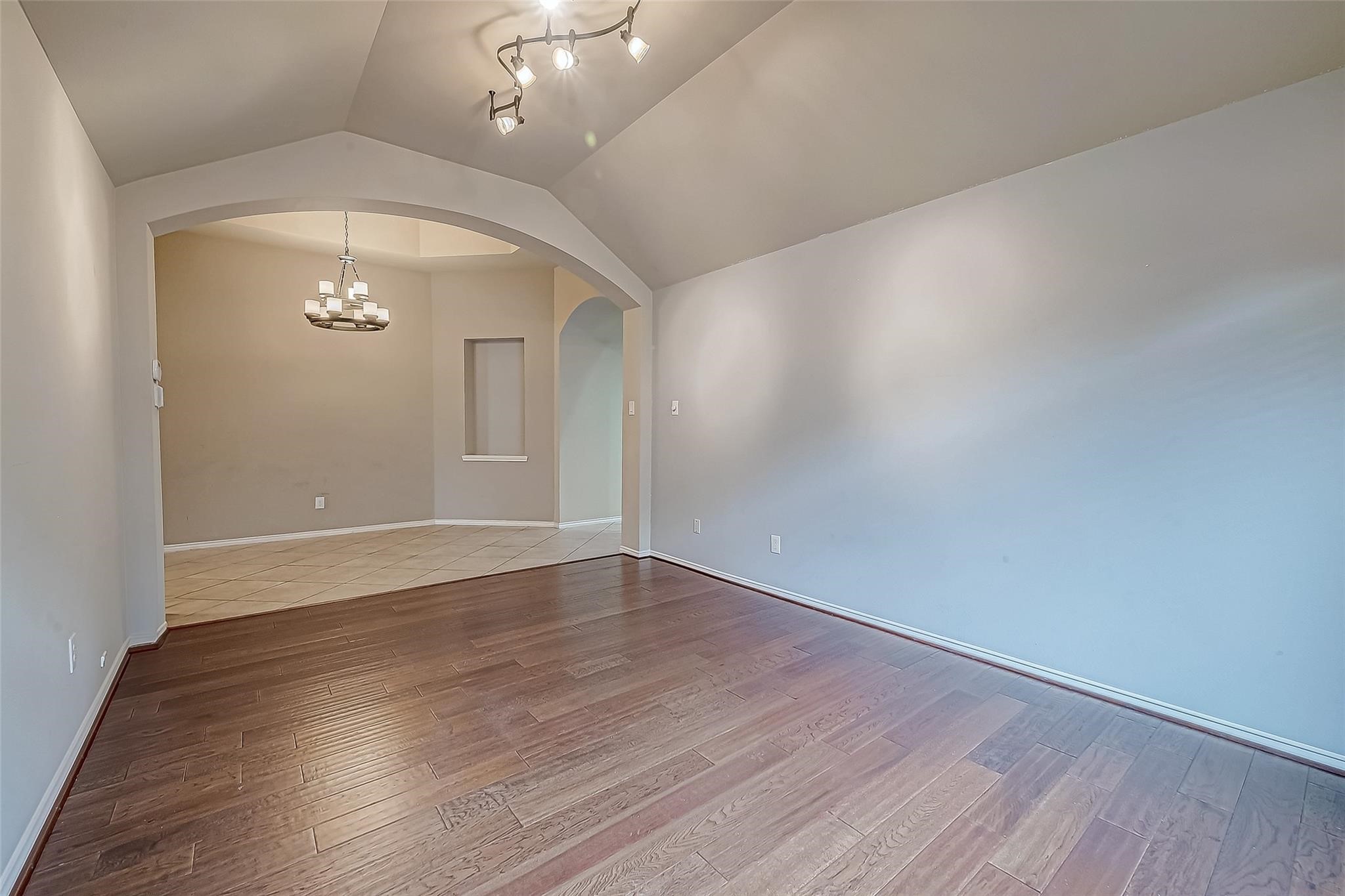2808 Arbor Brook Lane Property Photo 7
