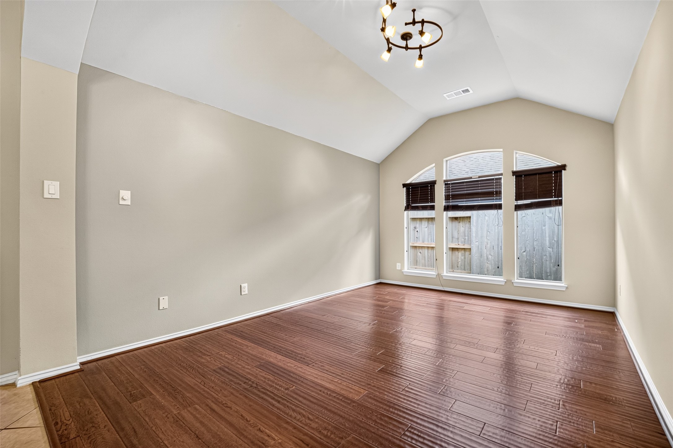 2808 Arbor Brook Lane Property Photo 12