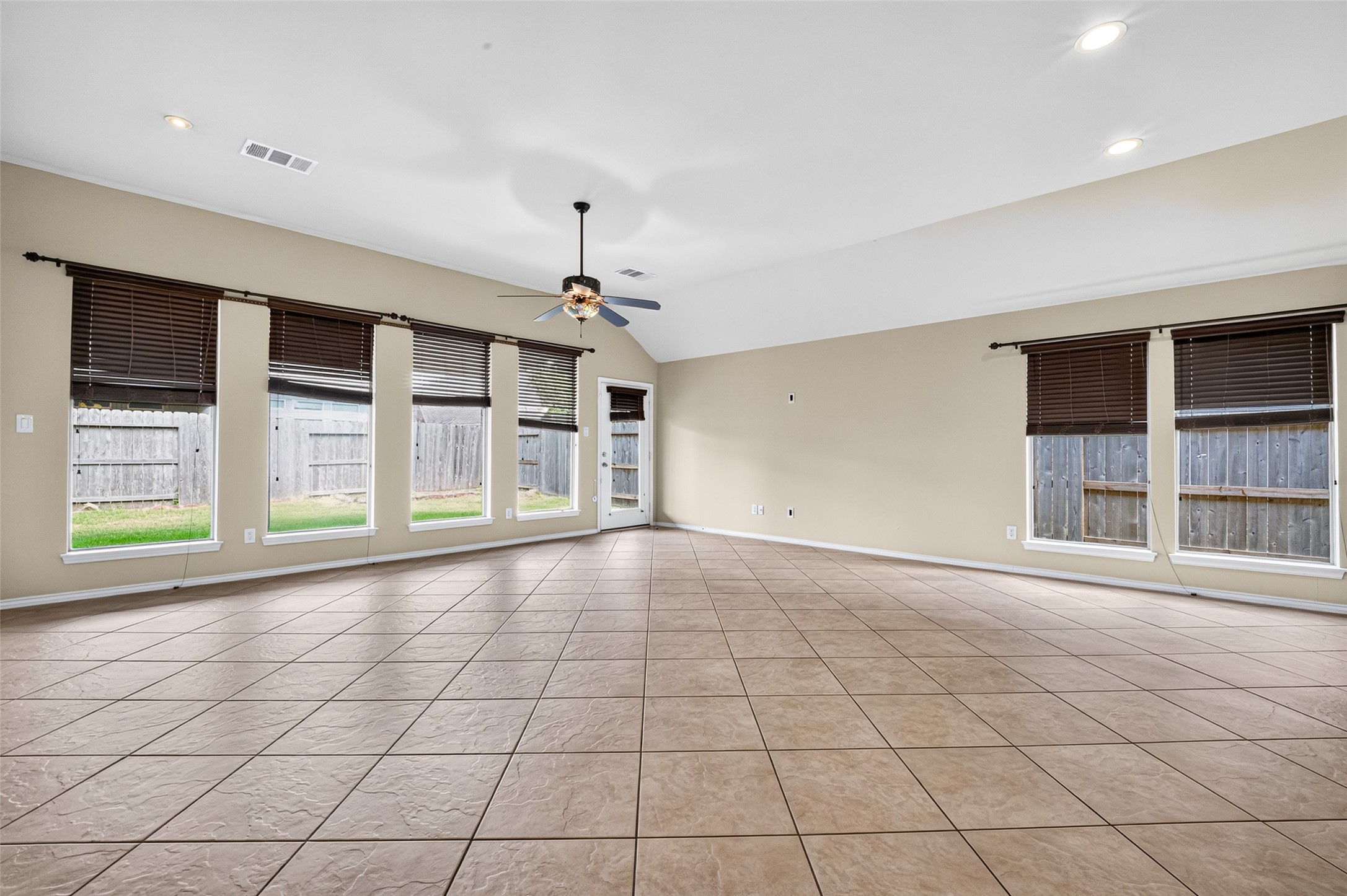 2808 Arbor Brook Lane Property Photo 27