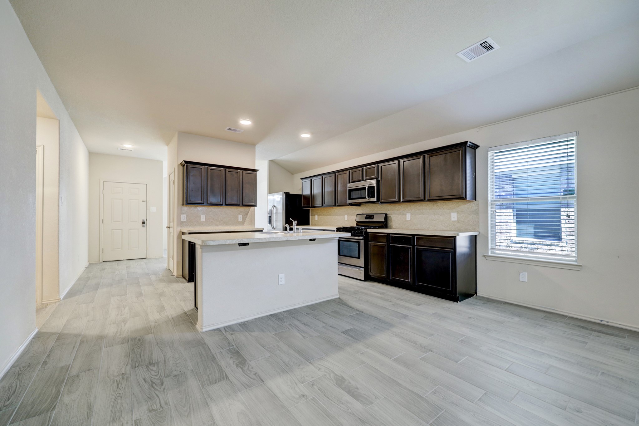 16522 Silla Ridge Court Property Photo 1