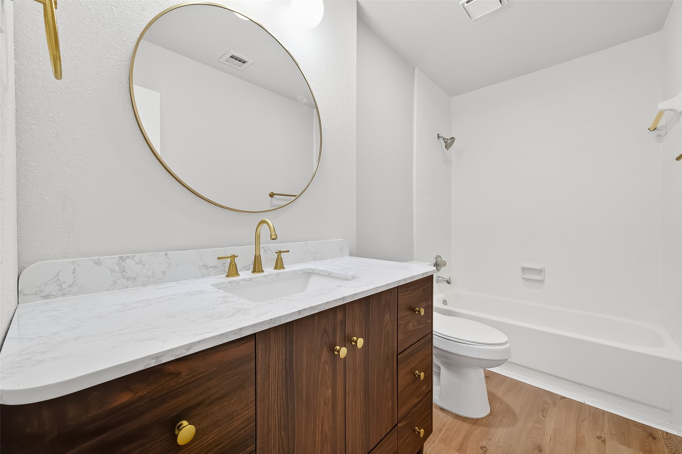 5530 Oak Falls Drive Property Photo 26