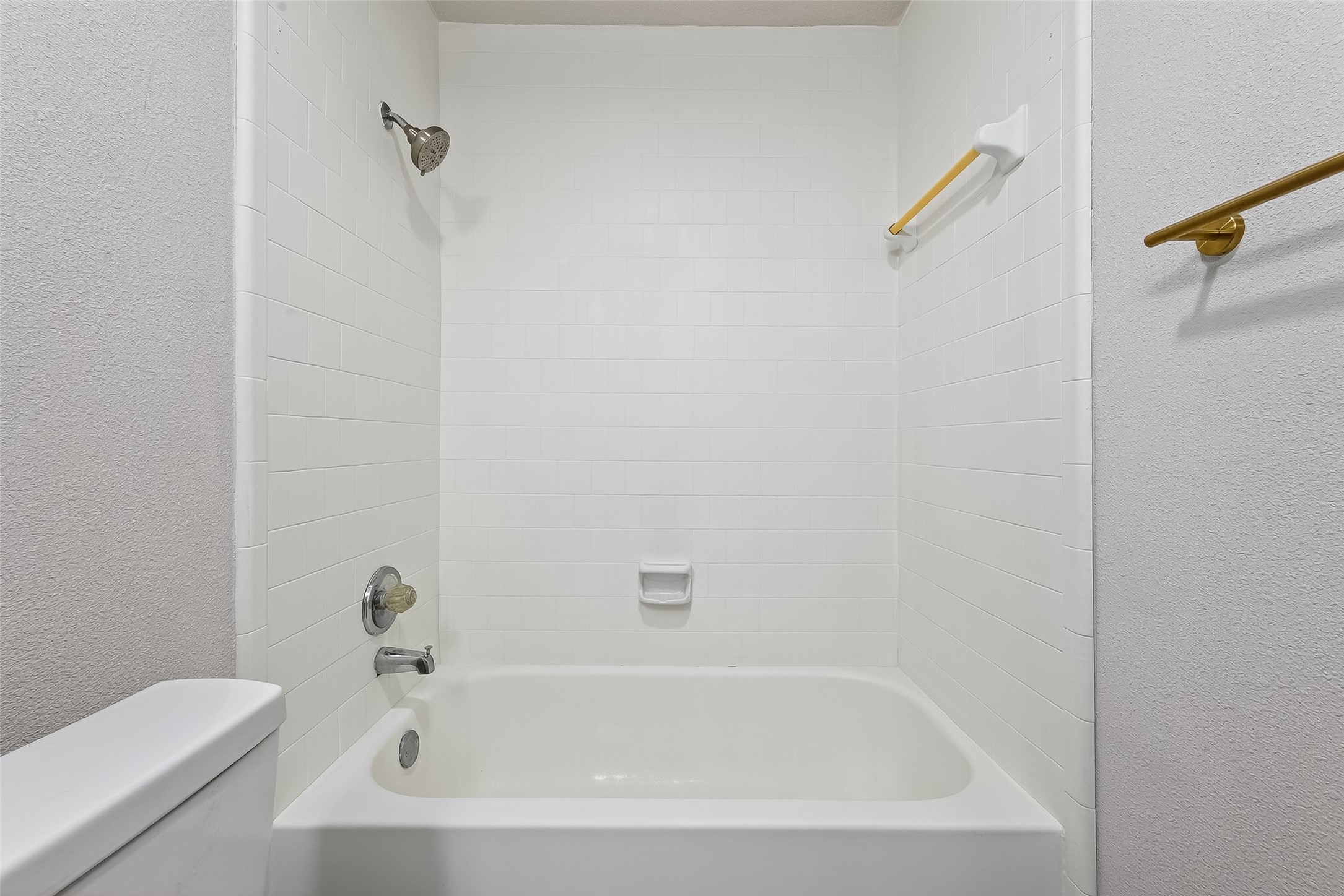 5530 Oak Falls Drive Property Photo 27