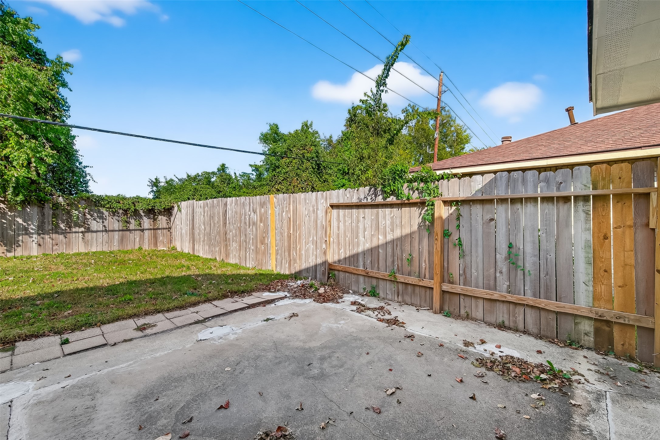 5530 Oak Falls Drive Property Photo 35