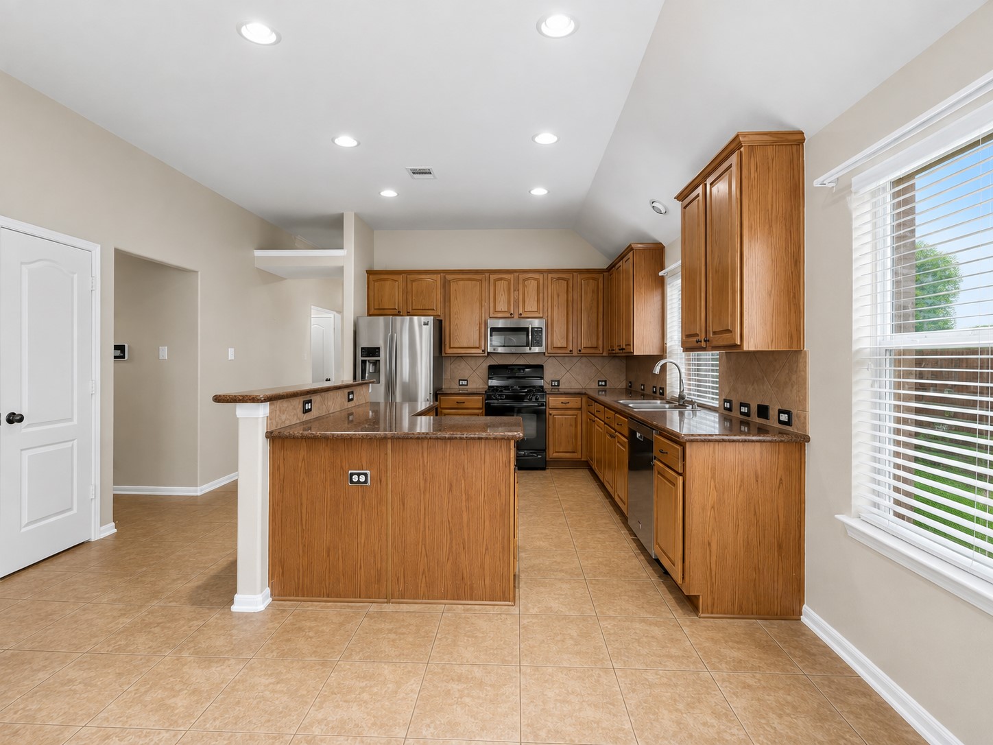 6114 Menor Crest Drive Property Photo 18
