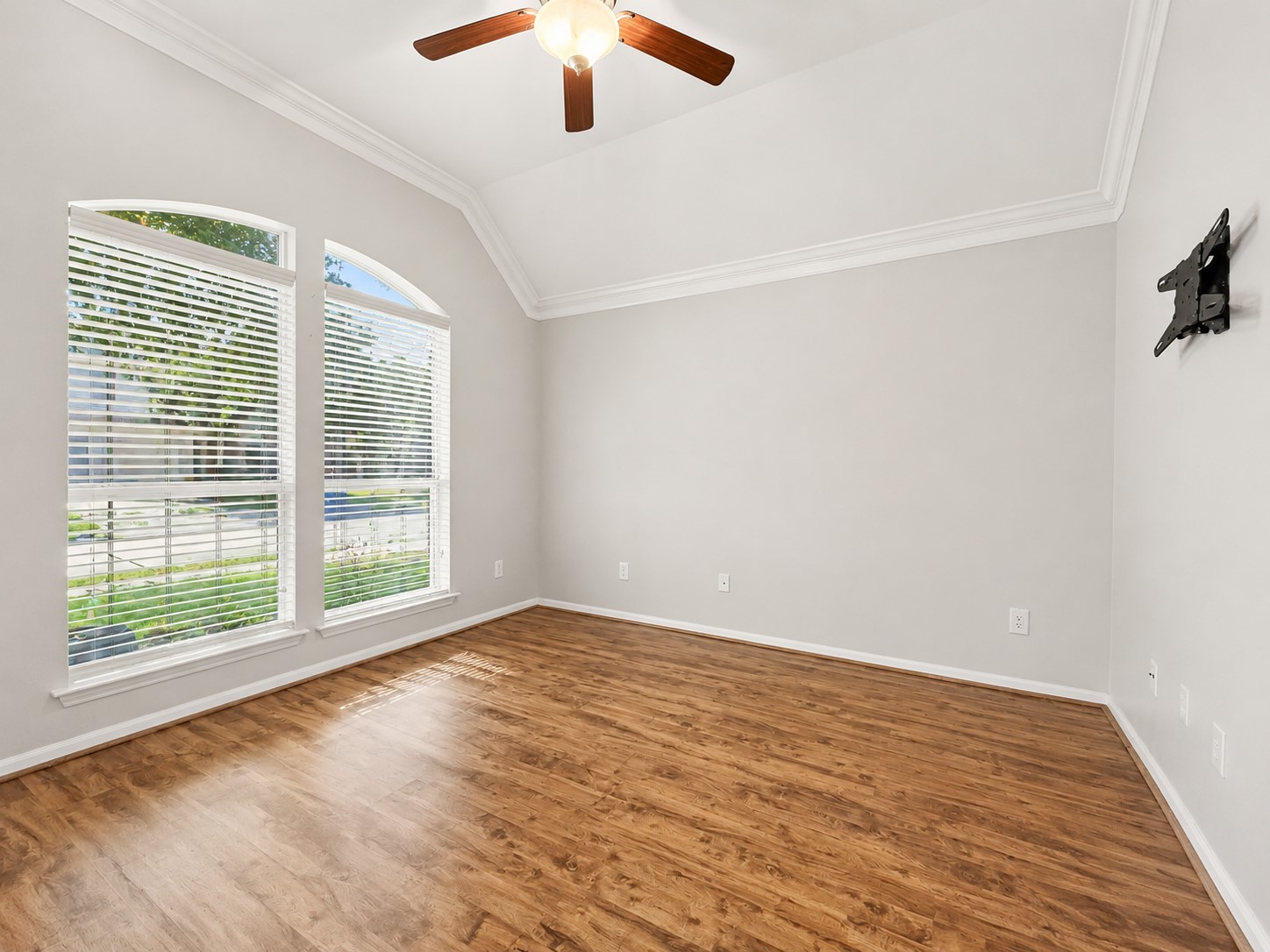 6114 Menor Crest Drive Property Photo 33