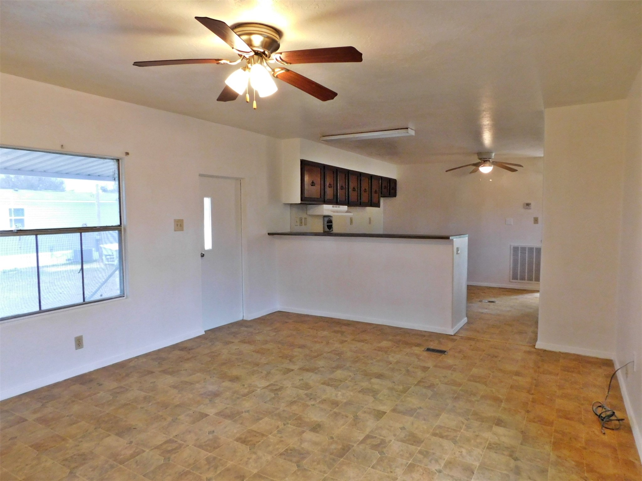 1607 Mallard Lane Property Photo 2