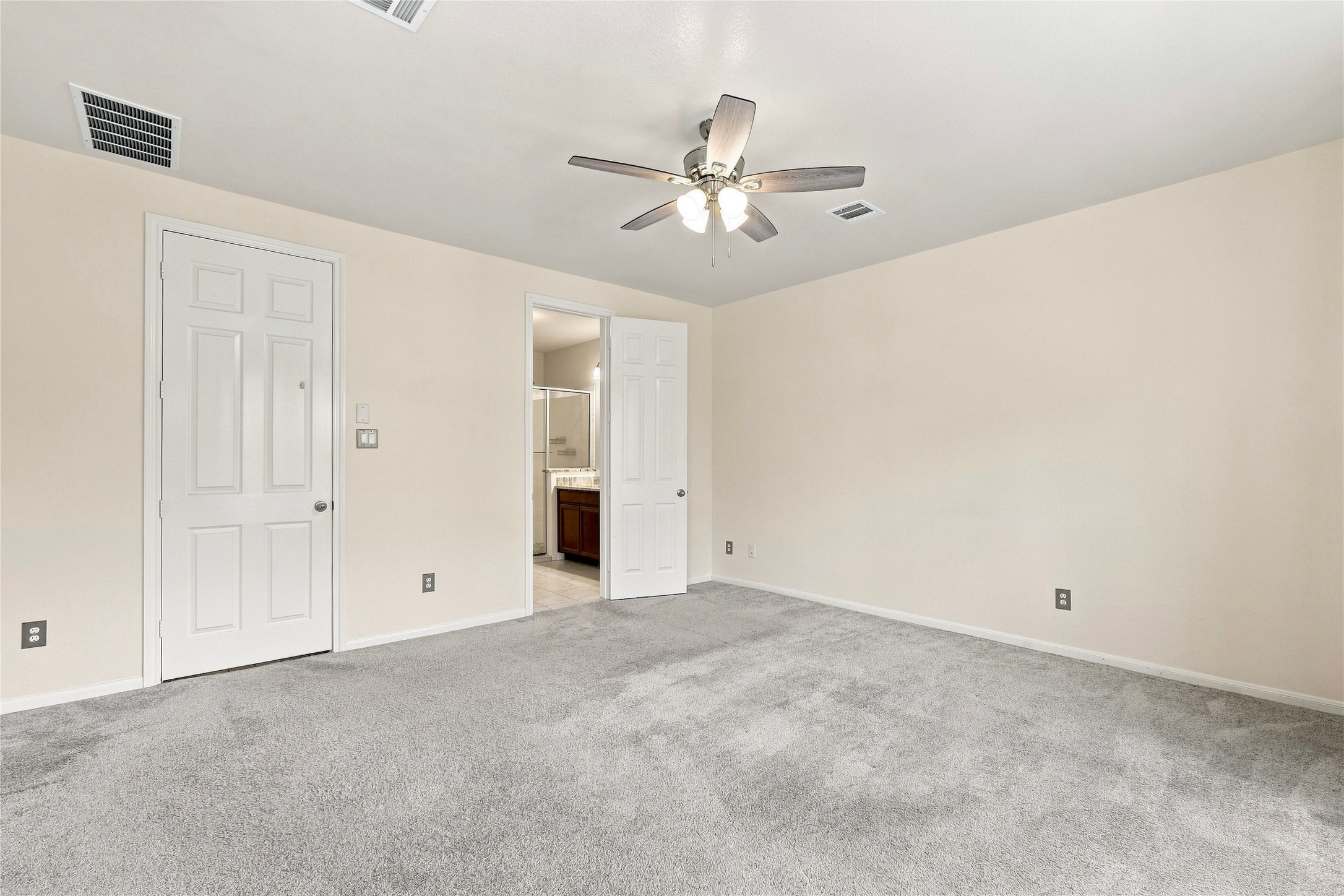 9460 Caddo Ridge Lane Property Photo 18