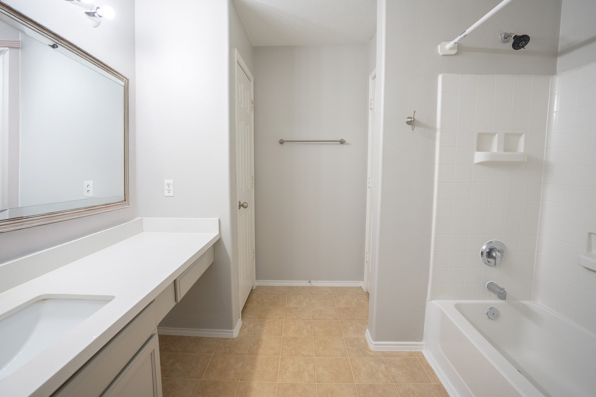 7843 Crescent Village Lane Property Photo 15