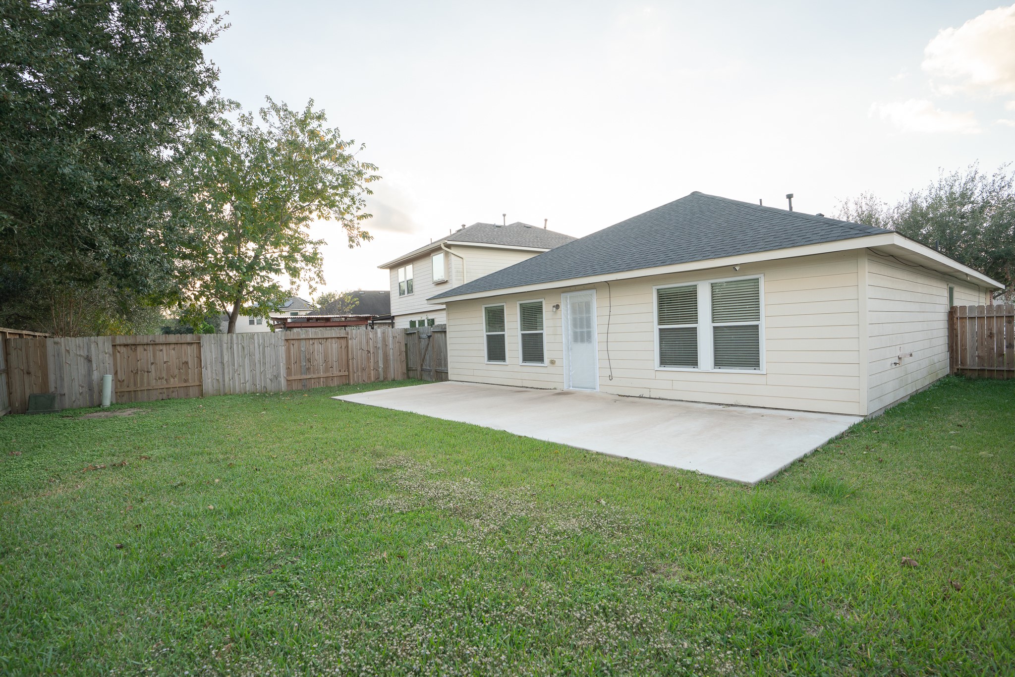 7843 Crescent Village Lane Property Photo 20
