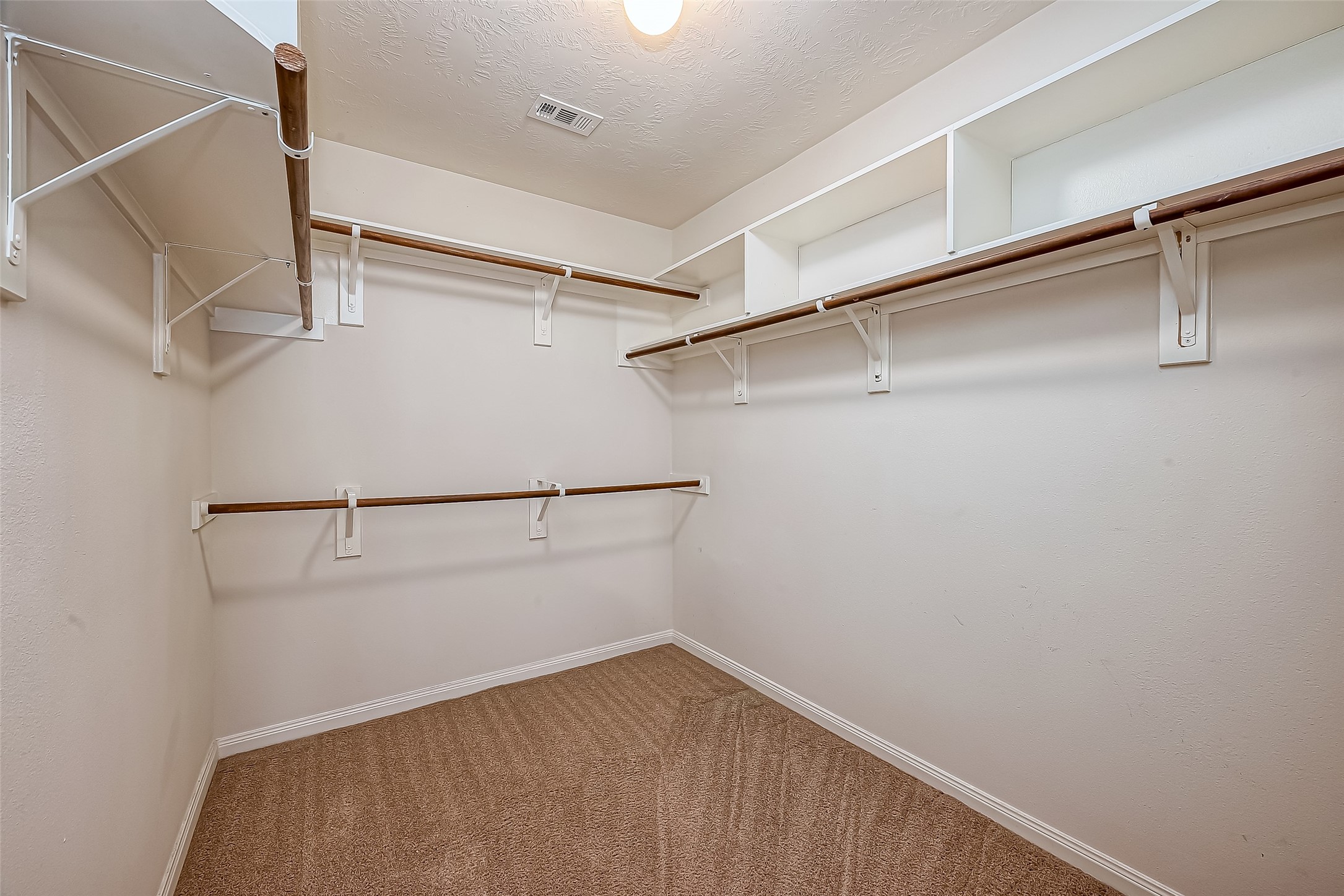 5609 Savannah Woods Lane Property Photo 21