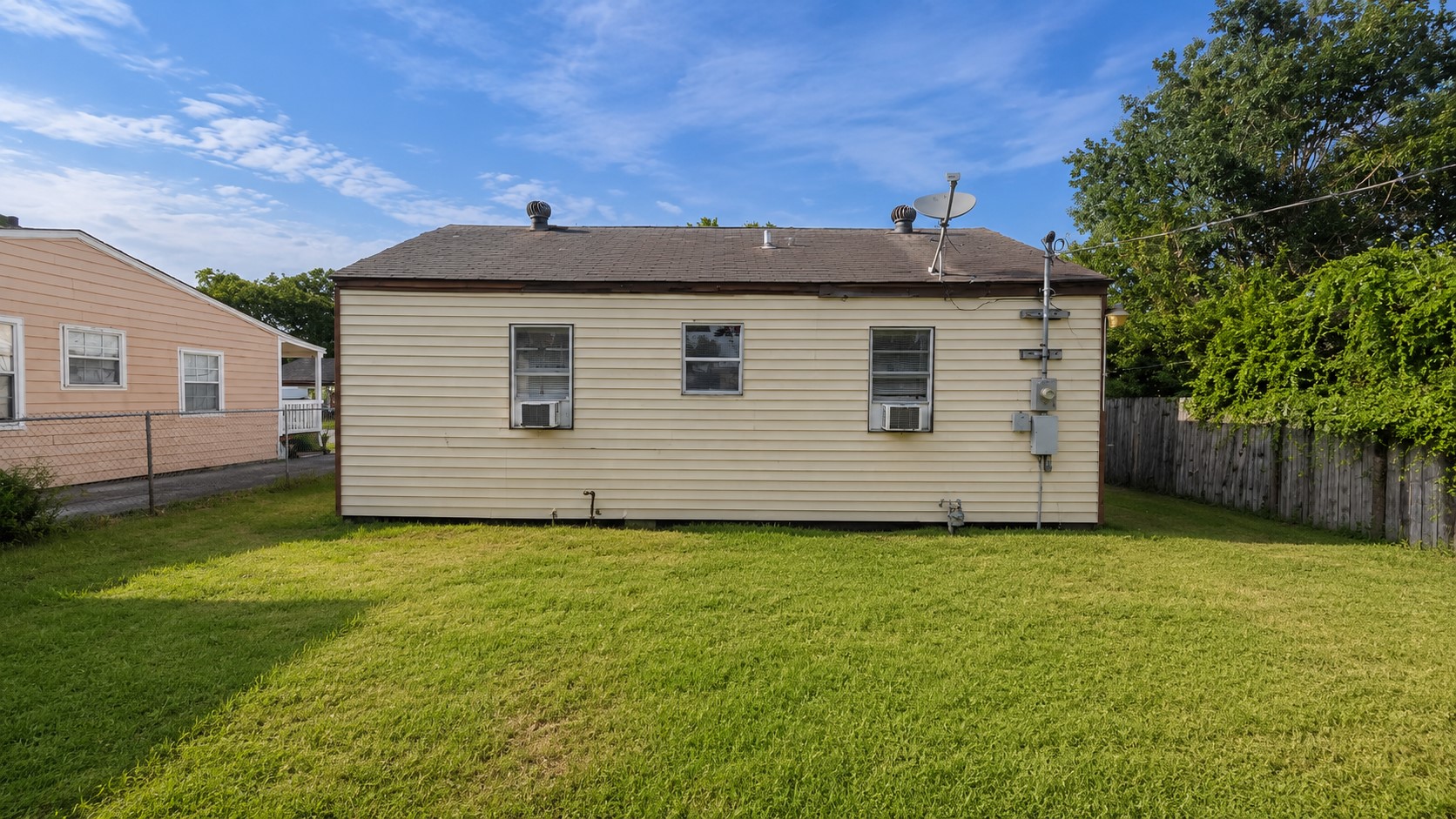10242 Flaxman Street Property Photo 9
