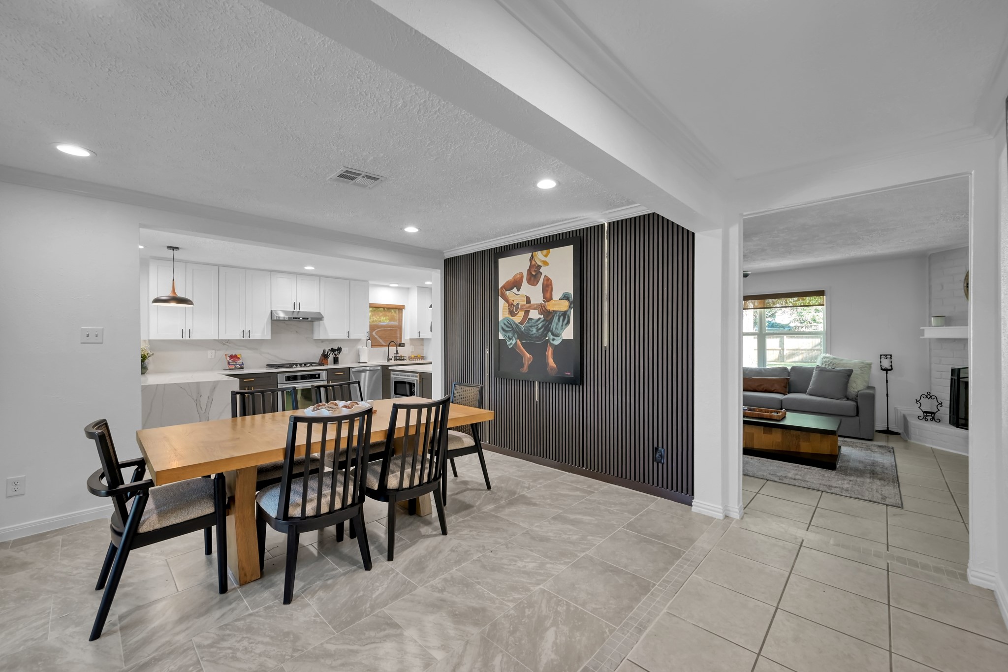 28926 Twisted Oak Drive Property Photo 3