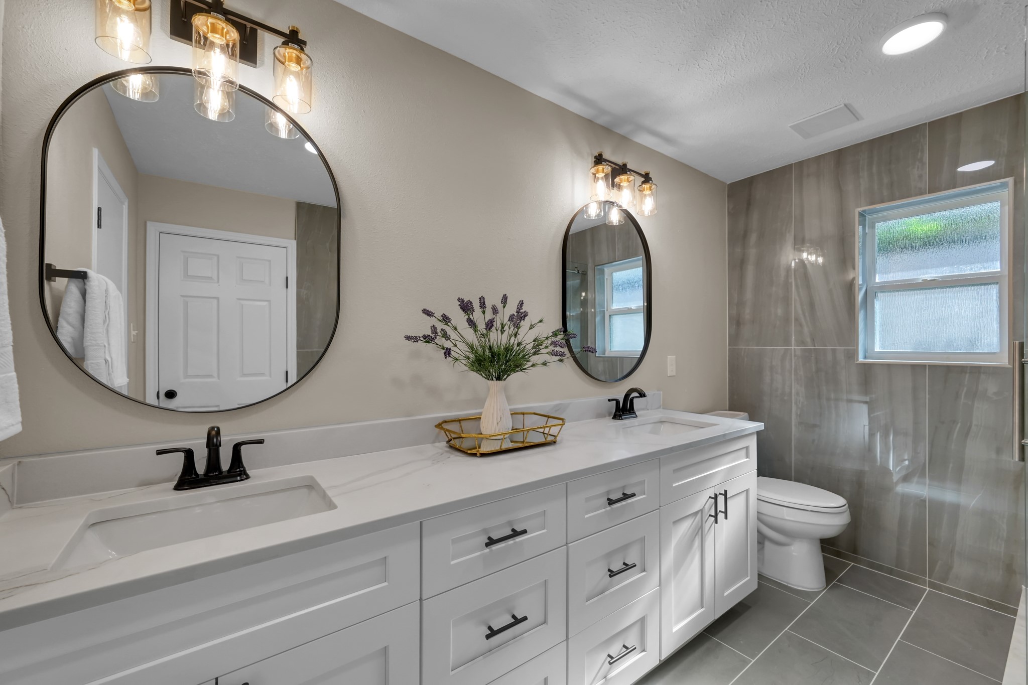 28926 Twisted Oak Drive Property Photo 12