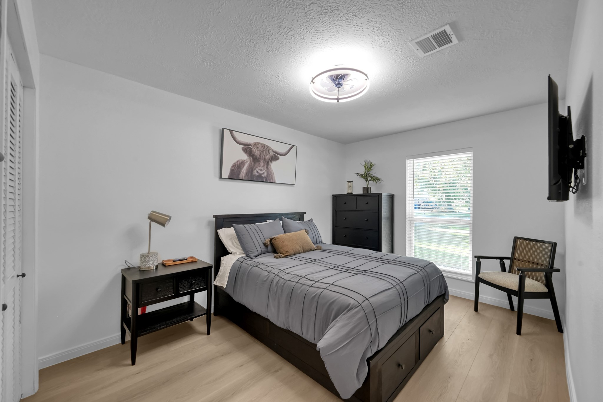 28926 Twisted Oak Drive Property Photo 14