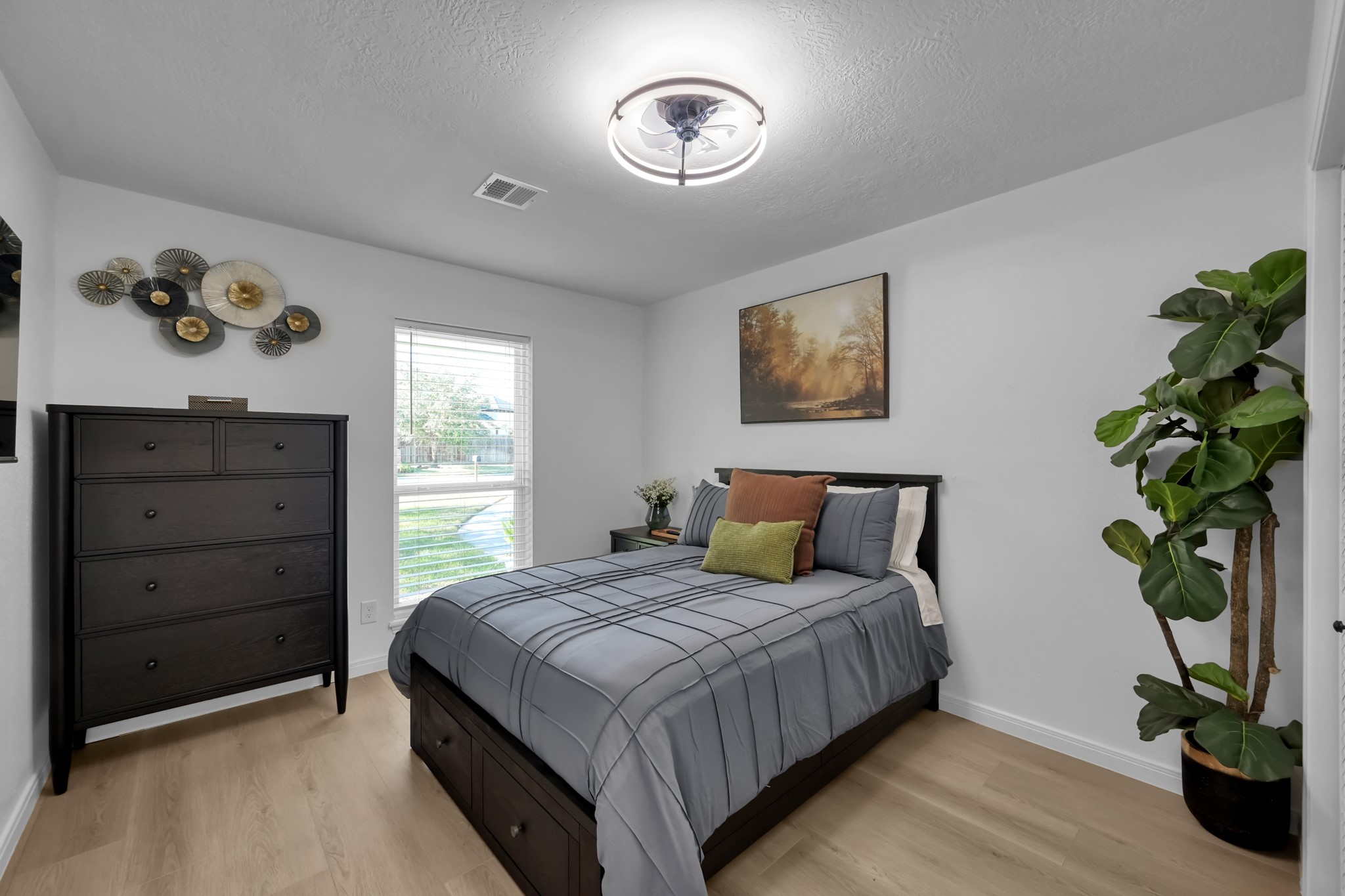 28926 Twisted Oak Drive Property Photo 17