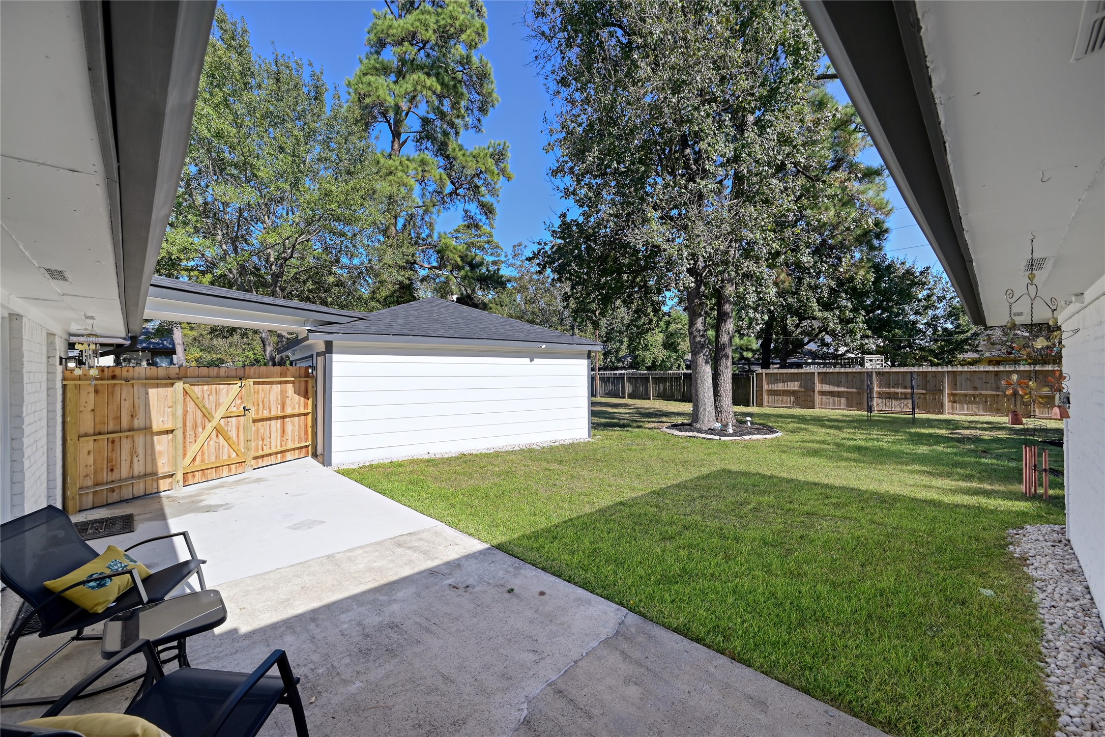28926 Twisted Oak Drive Property Photo 21