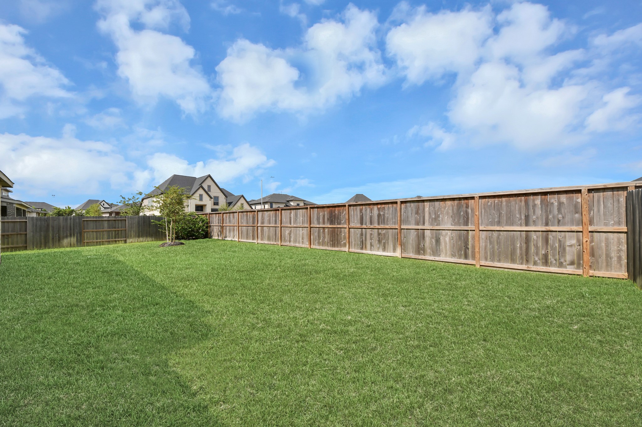 3527 Highcliffe Drive Property Photo 39