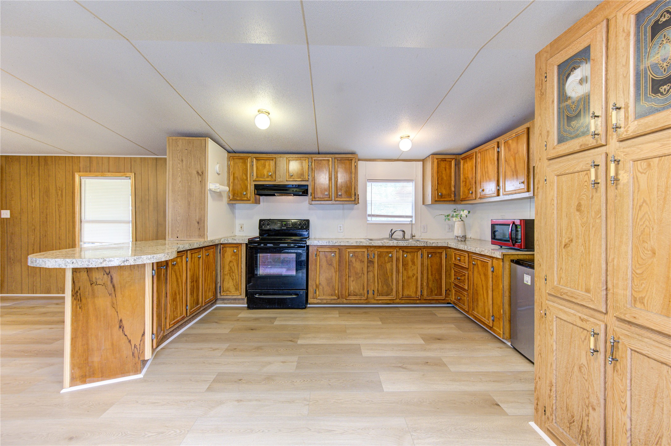 2625 Muegge Road Property Photo 10