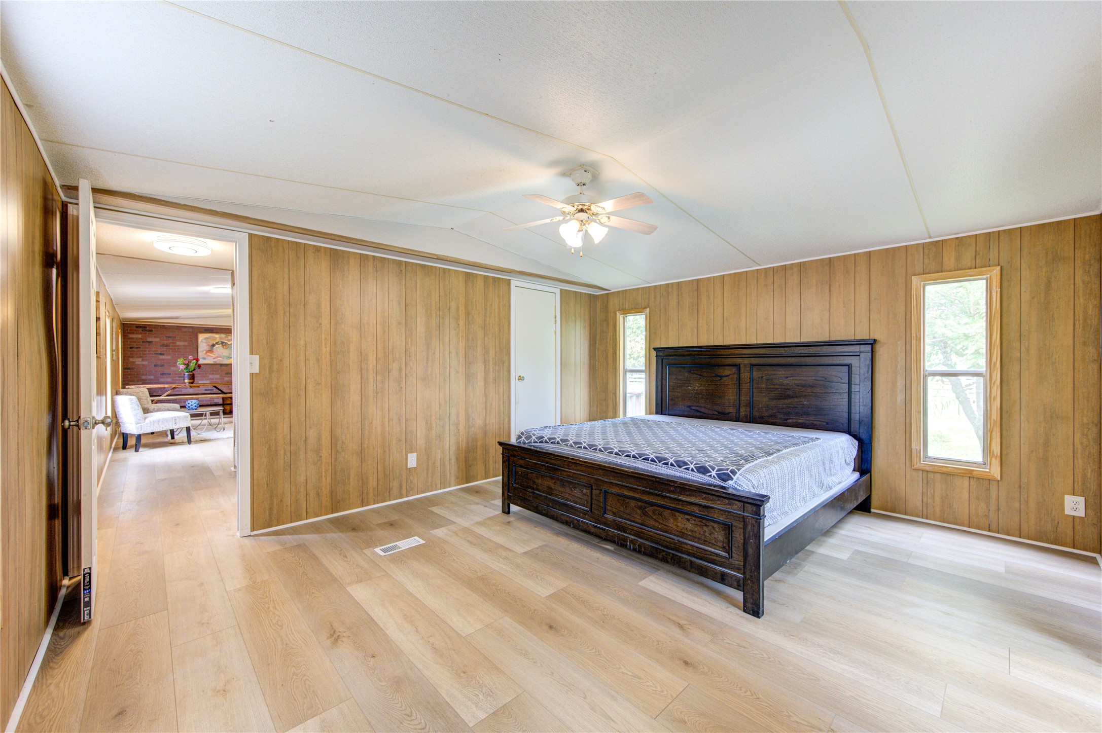 2625 Muegge Road Property Photo 15