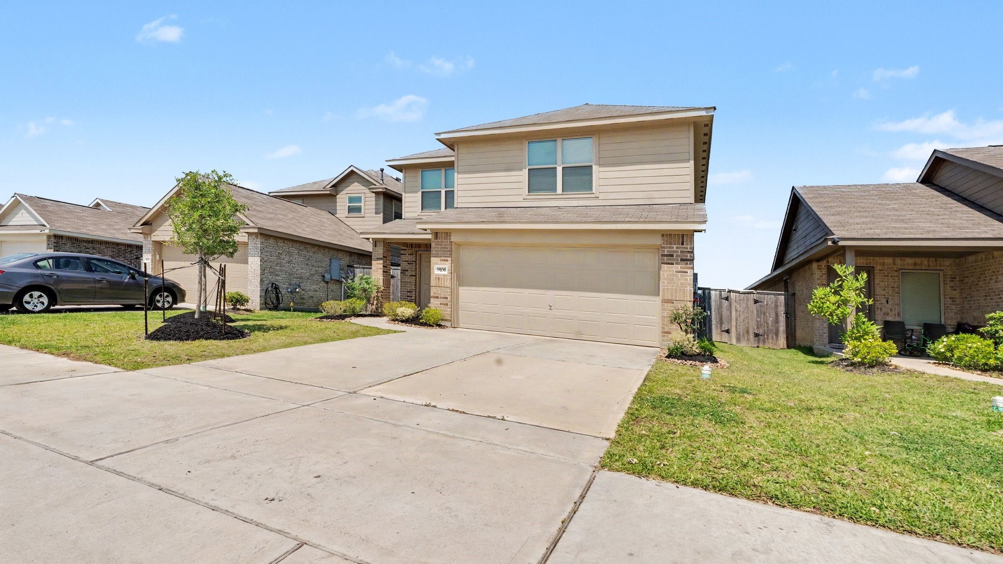 9106 Burnet Fields Drive Property Photo 4