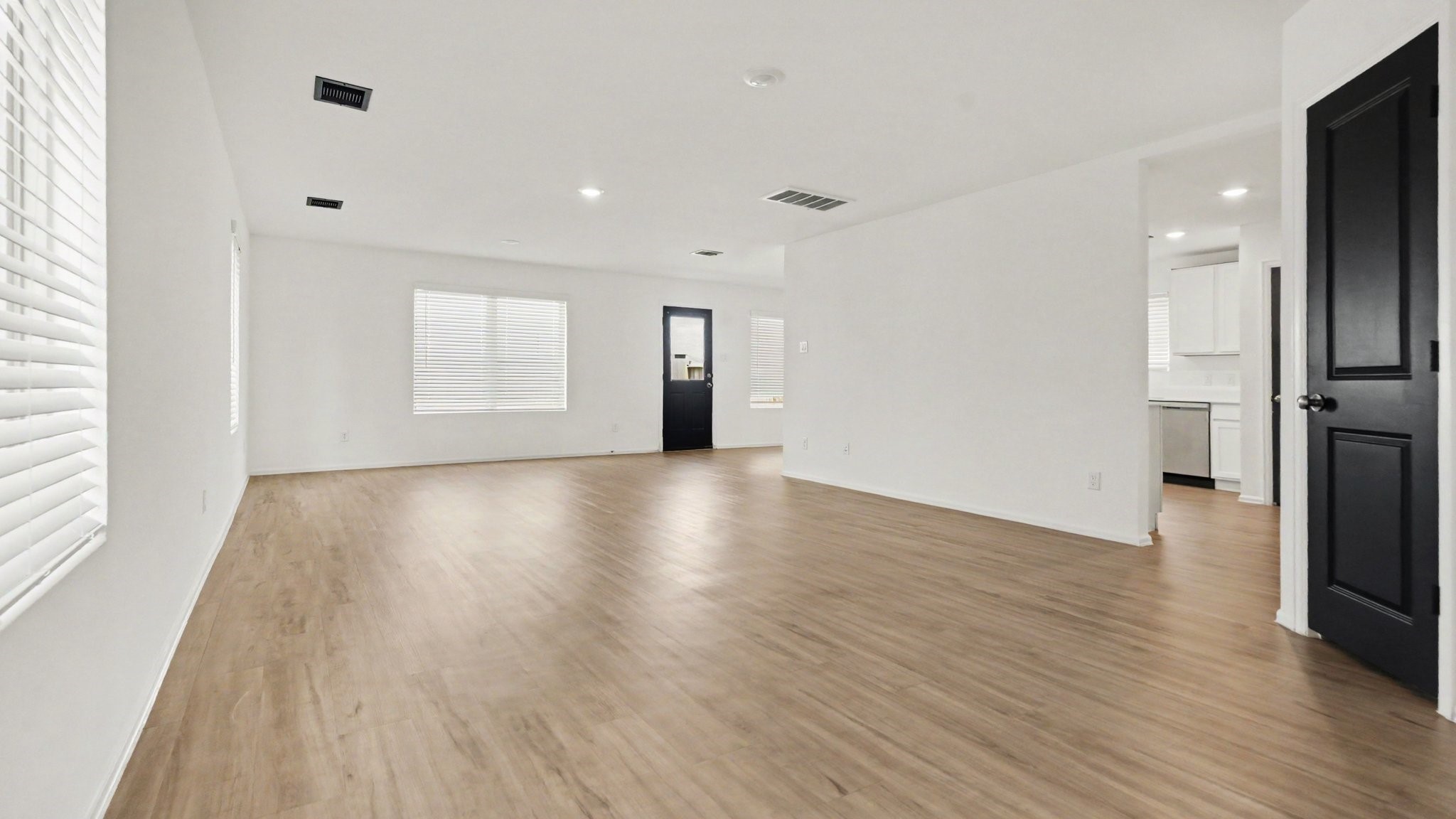 9106 Burnet Fields Drive Property Photo 8