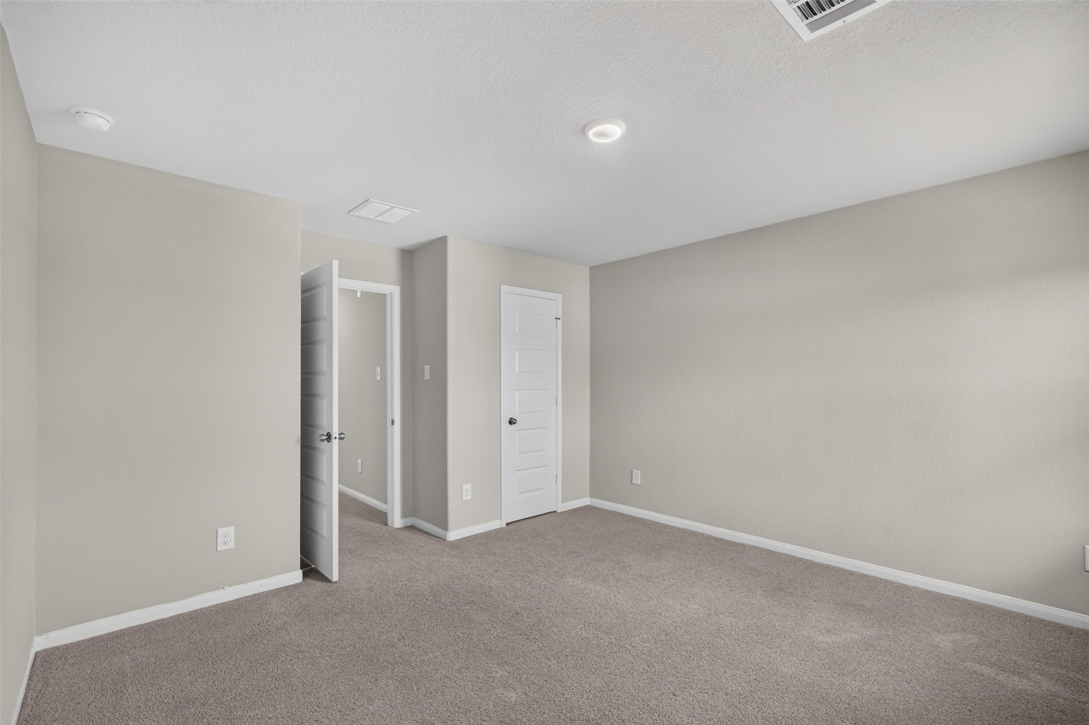 2404 Shellcracker Drive Property Photo 13