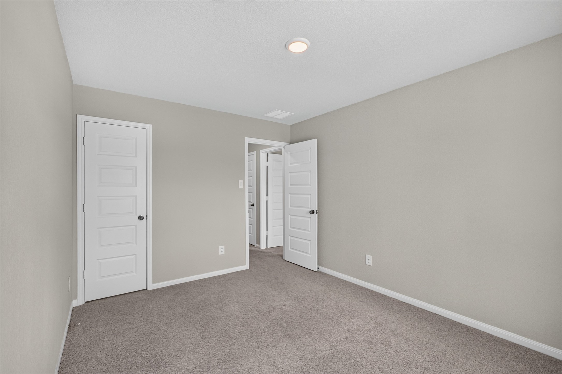 2404 Shellcracker Drive Property Photo 16