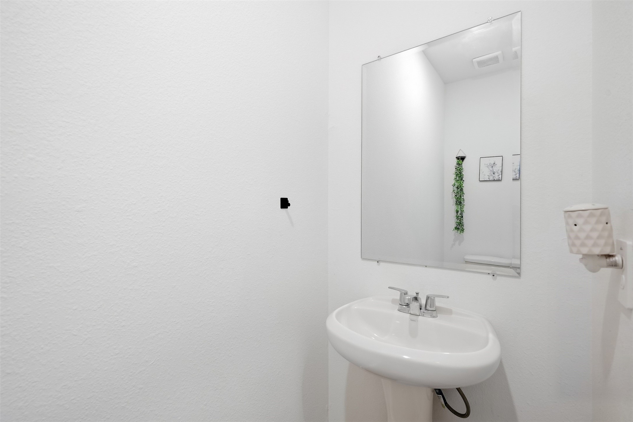 3020 Brizzo Beach Lane Property Photo 4