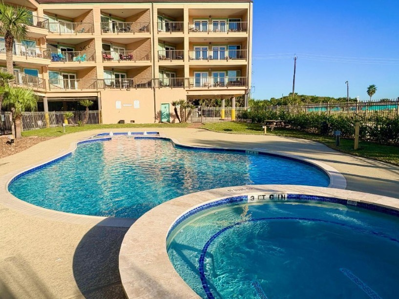 9520 Seawall 121 Property Photo 10