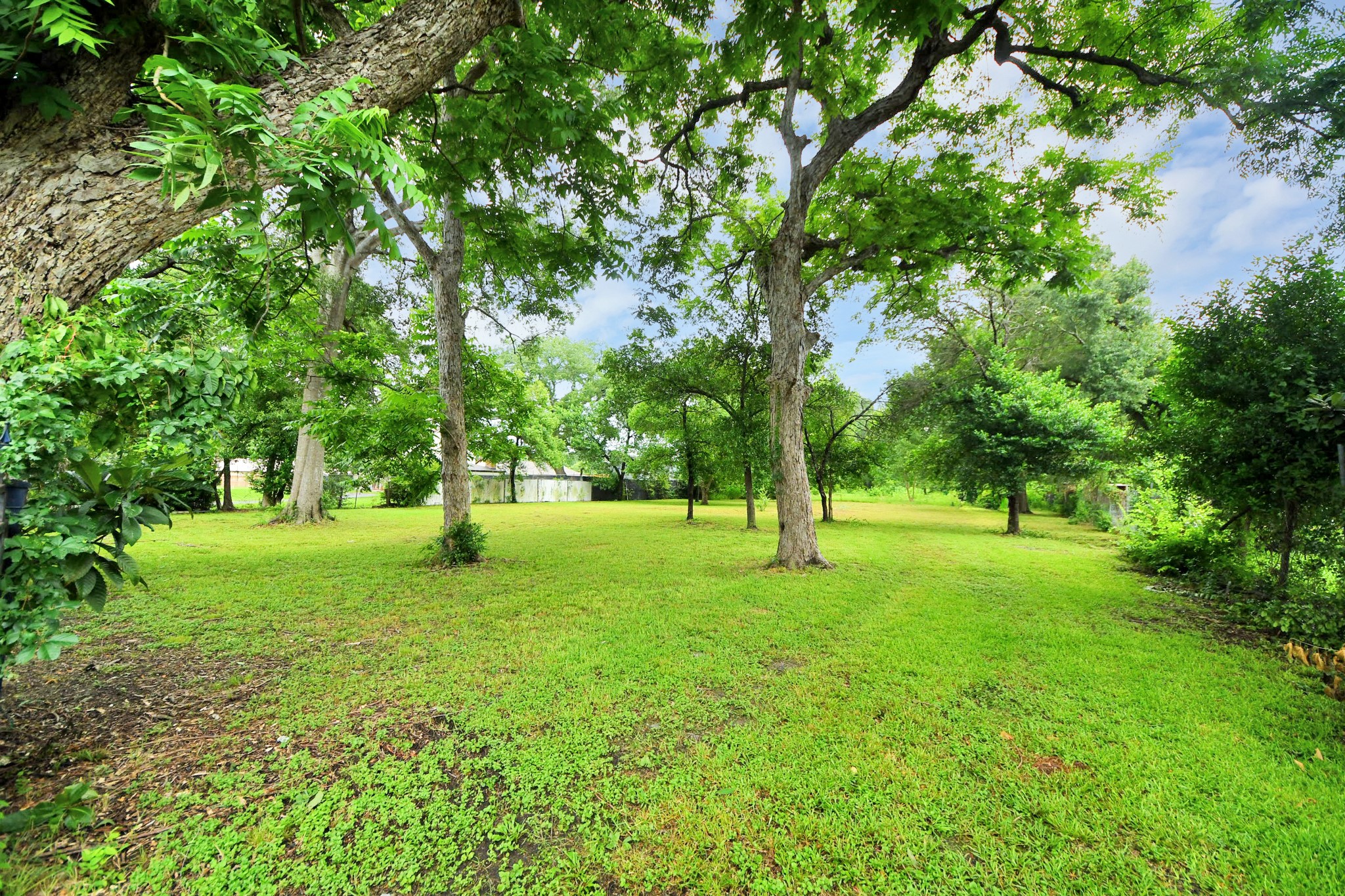 0 Stuebner Airline Property Photo 1