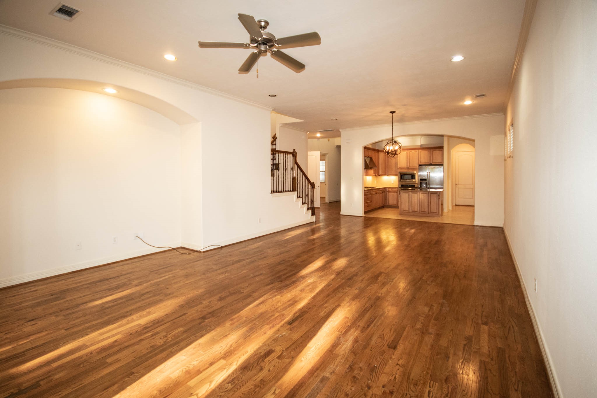 2723 Lakeside Drive Property Photo 5