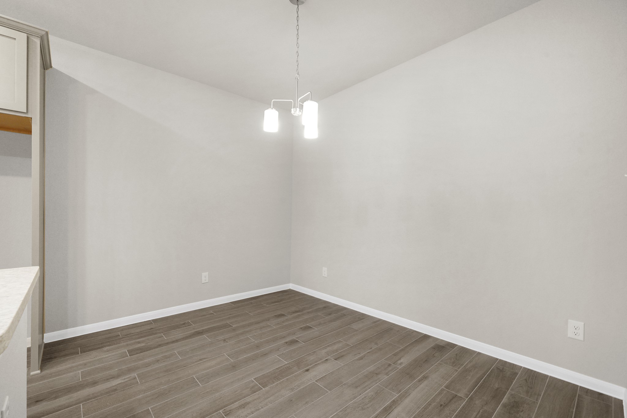 5606 Hyde Park Drive Property Photo 5