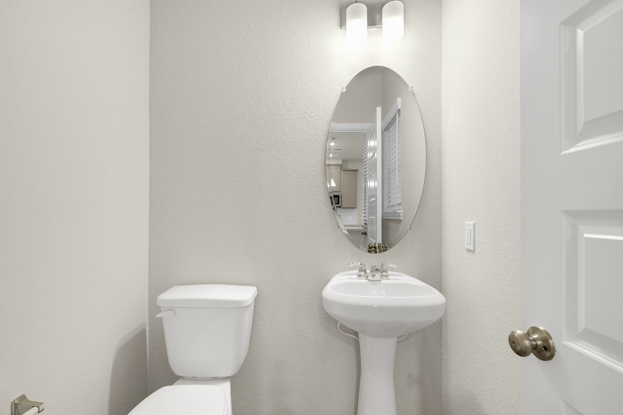 5606 Hyde Park Drive Property Photo 9