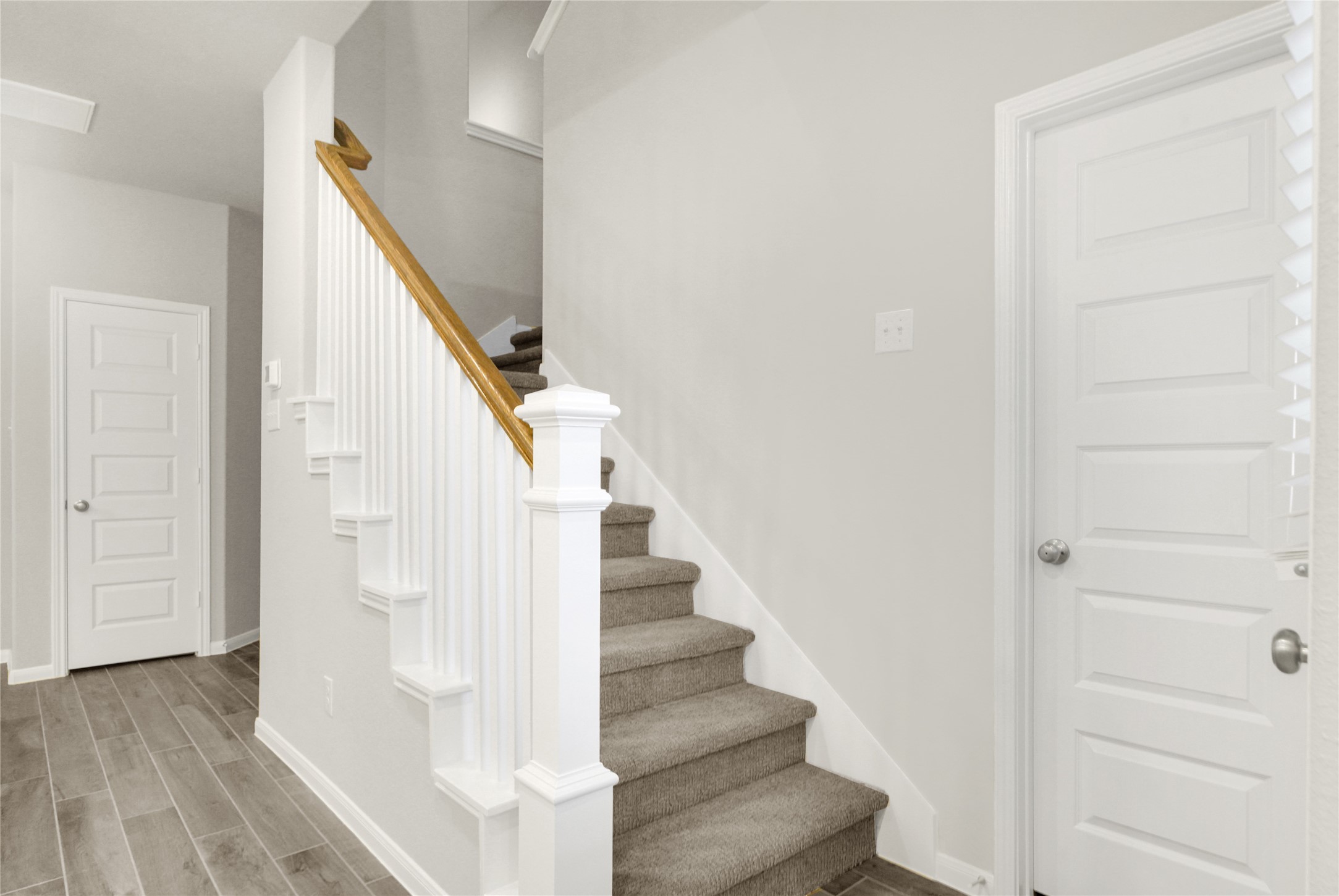 5606 Hyde Park Drive Property Photo 10