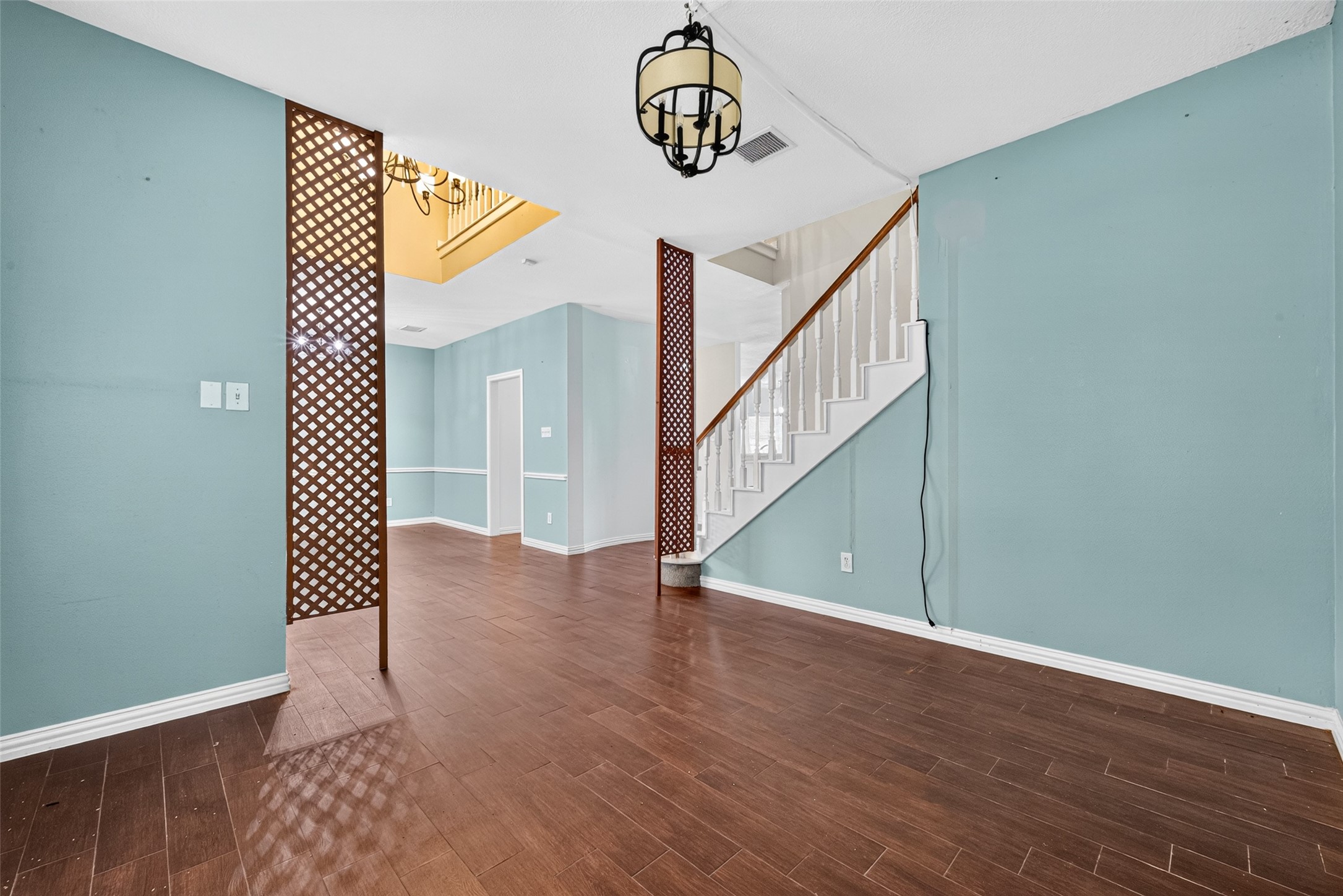 6311 Drake Elm Drive Property Photo 5