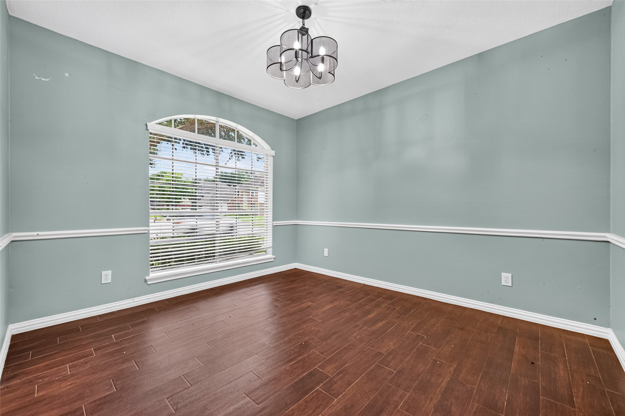 6311 Drake Elm Drive Property Photo 9