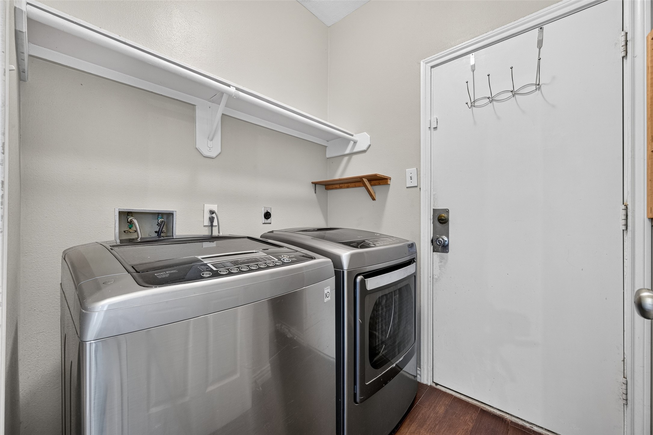 6311 Drake Elm Drive Property Photo 24